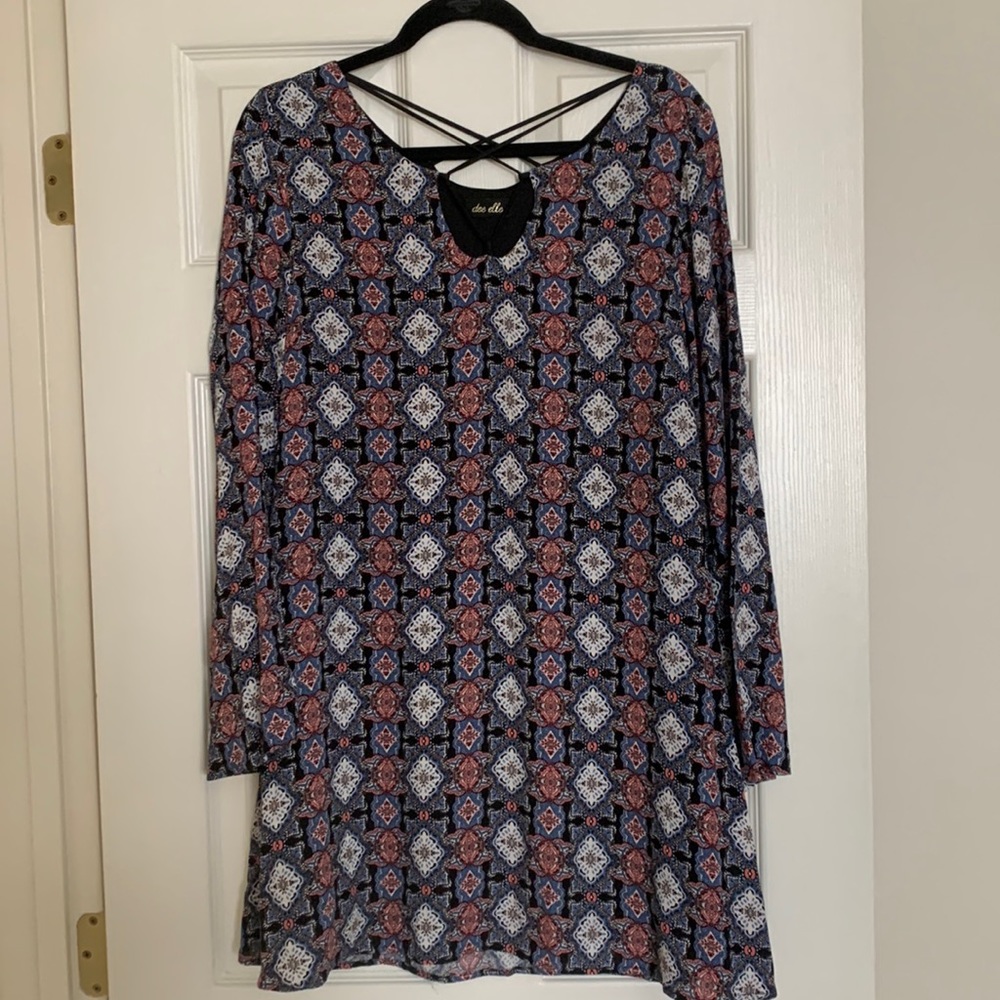 Dee Elle pink & blue printed long sleeve dress, size medium